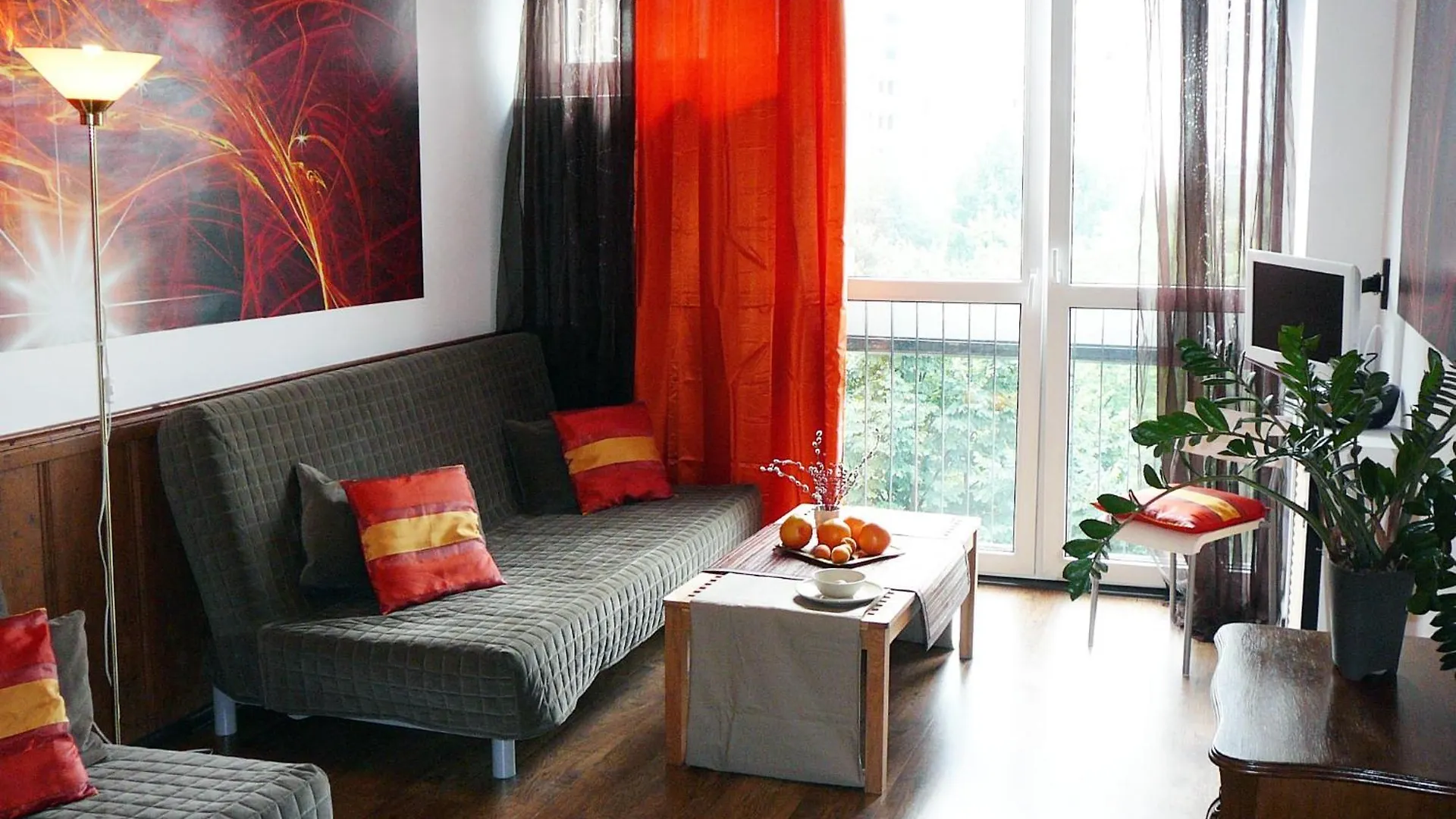 Topone Apartments contacts